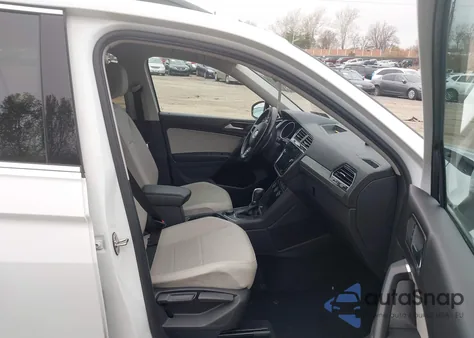 2018 Volkswagen Tiguan 2.0T Se/2.0T Sel z USA, uszkodzony, nr VIN 3VV2B7AX5JM067961